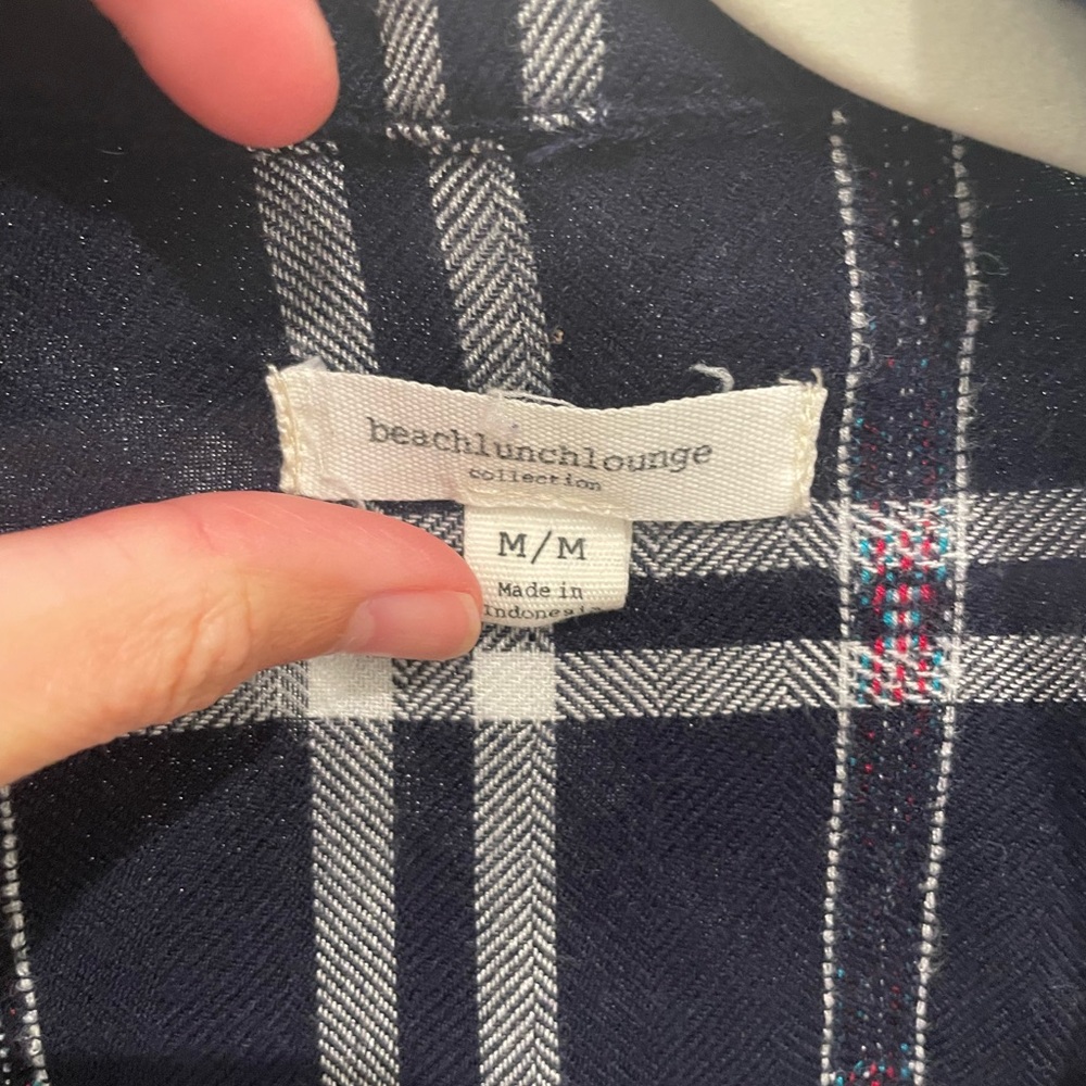 Beachlunchlounge Flannel button down. - Picture 3 of 4